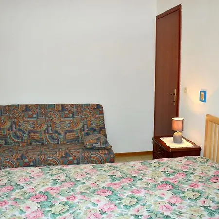 With Swimming Pool And Tennis Courts In Appartement Bibione
